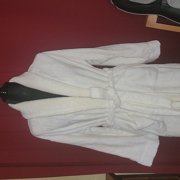 Bath Robe - Picture 3 of 6